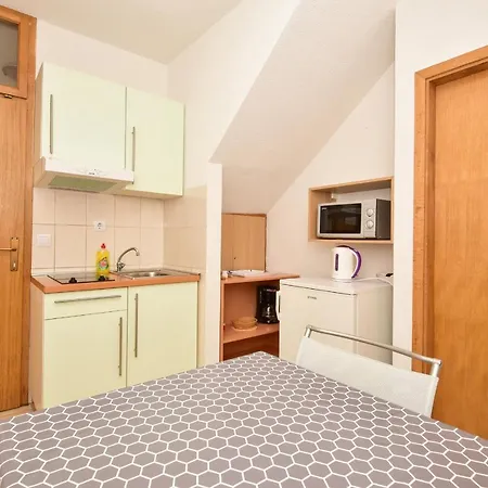 Mate マカルスカ