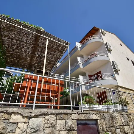 Mate * Makarska