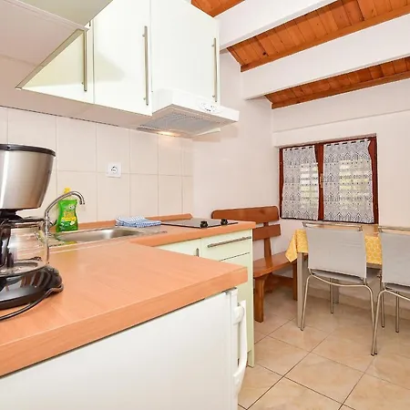 Mate Apartmán Makarská