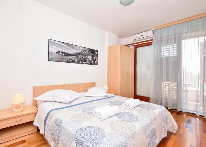 Mate * Макарська